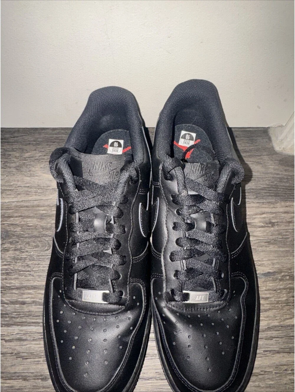 Nike Air Force 1 07 Triple Black Mens Size 10 CW2288-001 Low Classic Sneakers